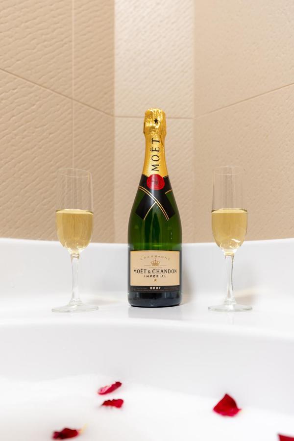 Matilda Luxury Suite Apartment Budapest Luaran gambar