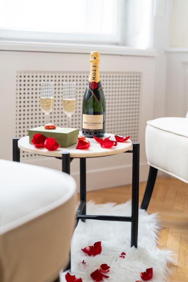 Matilda Luxury Suite Apartment Budapest Luaran gambar